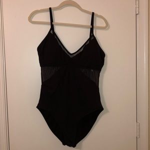 ONE PIECE BATHING SUIT